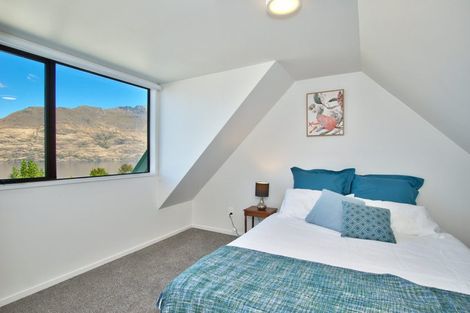 Photo of property in 28a Sainsbury Road, Fernhill, Queenstown, 9300