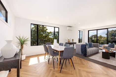 Photo of property in 115 Golf Road, Paraparaumu Beach, Paraparaumu, 5032