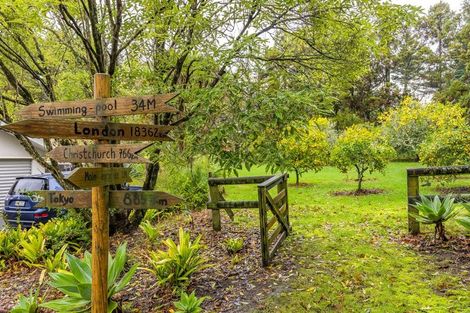 Photo of property in 1403 Coatesville-riverhead Highway, Kumeu, 0892