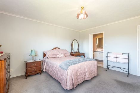 Photo of property in 37 Corfe Street, Ilam, Christchurch, 8041