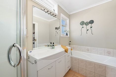 Photo of property in 5 Beth Street, Trentham, Upper Hutt, 5018