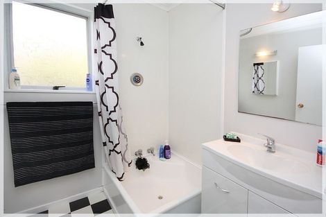 Photo of property in 49 Strathmore Avenue, Levin, 5510