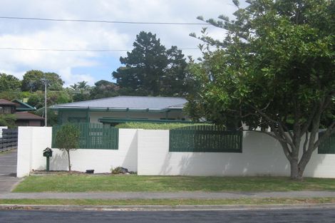 Photo of property in 99 Nile Road, Milford, Auckland, 0620