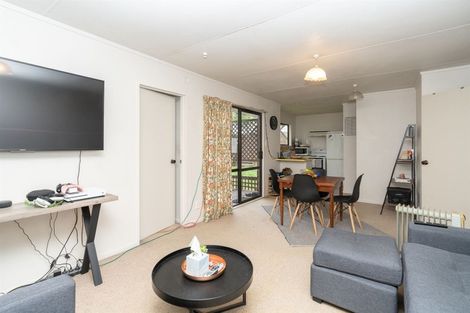 Photo of property in 1 Dalgliesh Avenue, Forest Lake, Hamilton, 3200