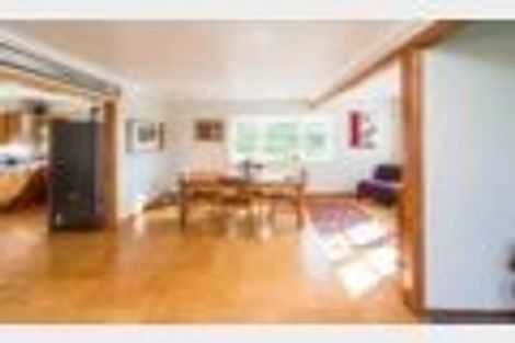 Photo of property in 37 Karewa Street, Castlecliff, Whanganui, 4501