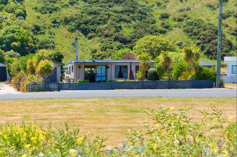 Photo of property in 19 South Bay Parade, South Bay, Kaikoura, 7300