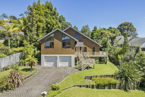 Photo of property in 9 Longfellow Parade, Glen Eden, Auckland, 0604