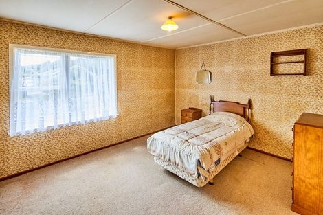 Photo of property in 57 Russell Road, Wainuiomata, Lower Hutt, 5014