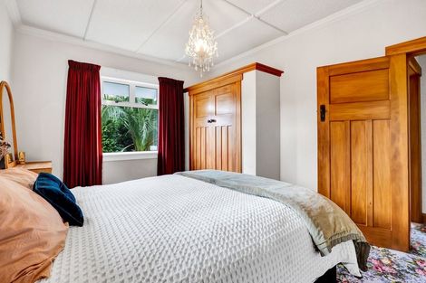 Photo of property in 3 Cross Street, Lepperton, New Plymouth, 4373