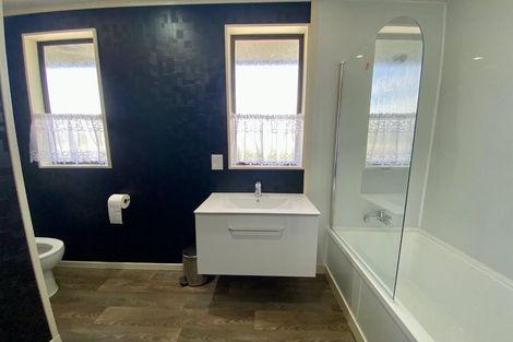 Photo of property in 12 Pirinoa Street, Feilding, 4702