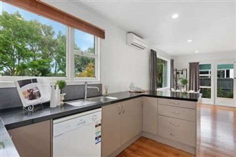 Photo of property in 2/37 Lochee Road, Upper Riccarton, Christchurch, 8041