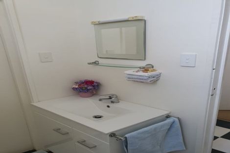 Photo of property in 44 Napier Road, Havelock North, 4130