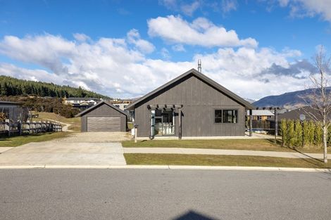 Photo of property in 52 Minaret Ridge, Wanaka, 9305