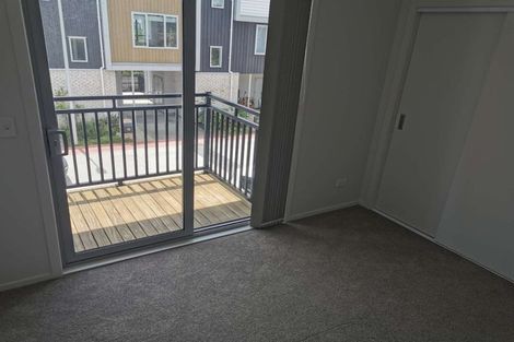 Photo of property in 18 Ceramic Lane, New Lynn, Auckland, 0600
