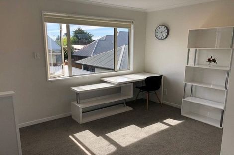 Photo of property in 408a Memorial Avenue, Burnside, Christchurch, 8053
