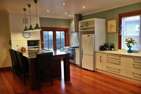 Photo of property in 44 Birdwood Road, Waterloo, Lower Hutt, 5011