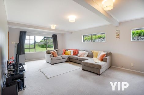 Photo of property in 85 Woodman Drive, Tawa, Wellington, 5028