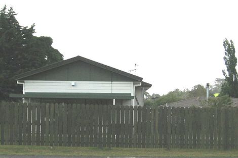 Photo of property in 2/230 Waitemata Drive, Ranui, Auckland, 0612