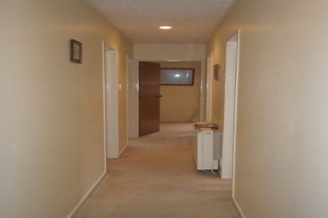 Photo of property in 15 Camberwell Place, Avonhead, Christchurch, 8042