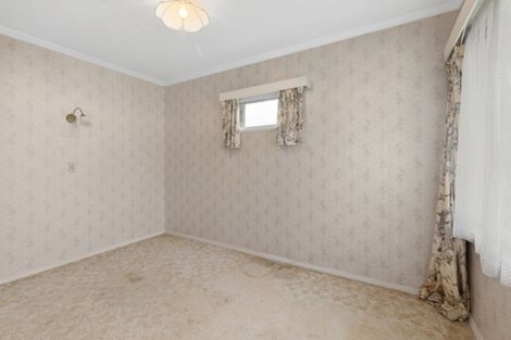 Photo of property in 28 Glen Road, Stokes Valley, Lower Hutt, 5019