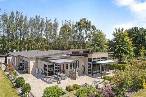 Photo of property in 14 Branksome Place, Aokautere, Palmerston North, 4471