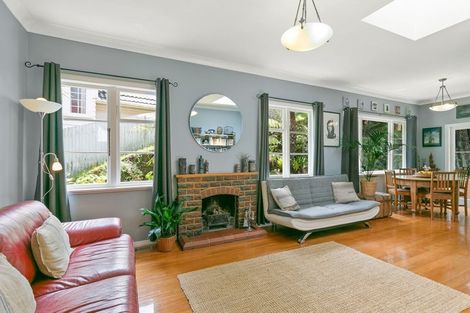 Photo of property in 9 Ashleigh Crescent, Miramar, Wellington, 6022