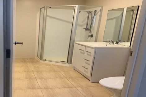 Photo of property in 77 Rathmar Drive, Manurewa, Auckland, 2105