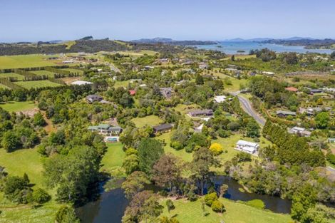 Photo of property in 180 Landing Road, Kerikeri, 0230