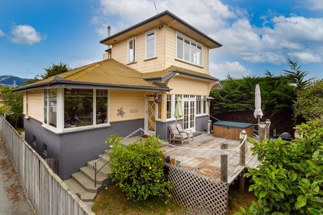 Photo of property in 1/59 Beach Road, Tahunanui, Nelson, 7011