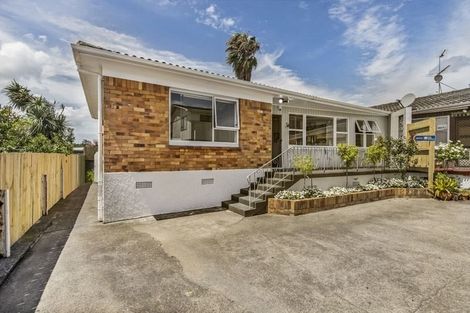 Photo of property in 2/52 Great South Road, Papatoetoe, Auckland, 2025