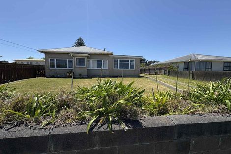 Photo of property in 78 Cornfoot Street, Castlecliff, Whanganui, 4501