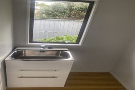 Photo of property in 41 Lavelle Road, Henderson, Auckland, 0612