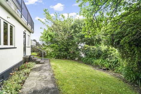 Photo of property in 13 Ruakiwi Road, Hamilton Lake, Hamilton, 3204