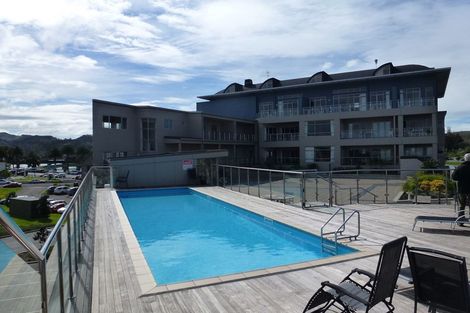 Photo of property in 2/4 Reads Quay, Gisborne, 4010