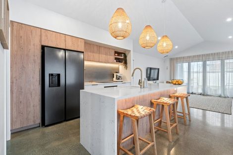 Photo of property in 24 Maturiki Drive, One Tree Point, 0118