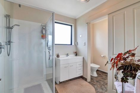 Photo of property in 10 Curtis Street, Stratford, 4332