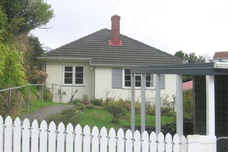 Photo of property in 2 Fraser Avenue, Johnsonville, Wellington, 6037