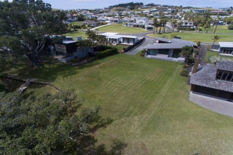 Photo of property in 36 Bayside Drive, Coopers Beach, 0420