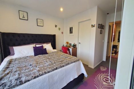 Photo of property in 5 Kent Terrace, Mount Victoria, Wellington, 6011