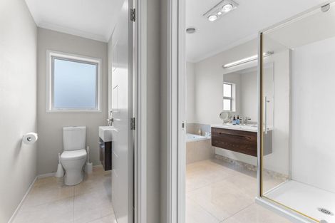 Photo of property in 11 Portland Drive, Mangorei, New Plymouth, 4312