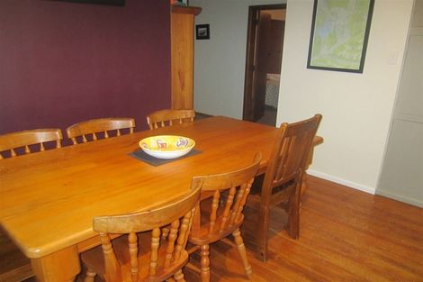 Photo of property in 42 Koe Street, Moana, 7872