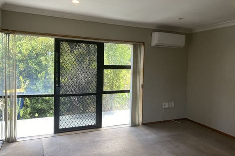 Photo of property in 70a Roberts Road, Glenfield, Auckland, 0629