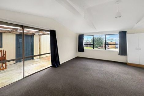 Photo of property in 37 Ruanui Street, Himatangi Beach, Foxton, 4891