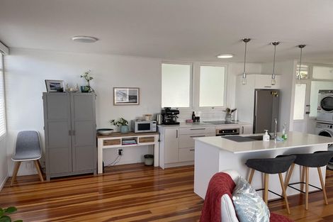 Photo of property in 258 Birkdale Road, Birkdale, Auckland, 0626