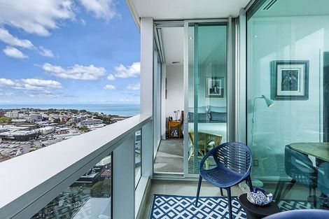 Photo of property in Sentinel Apartments, 1705/3 Northcroft Street, Takapuna, Auckland, 0622
