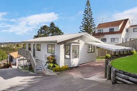 Photo of property in 1/51b Sunset Road, Totara Vale, Auckland, 0632