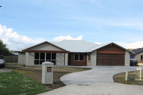 Photo of property in 16 Holden Avenue, Holdens Bay, Rotorua, 3010