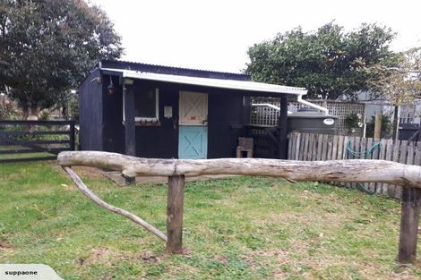 Photo of property in 1199 State Highway 16, Waimauku, 0883