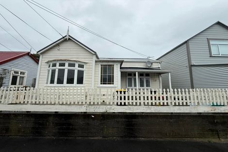 Photo of property in 28 Donald Mclean Street, Newtown, Wellington, 6021