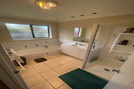 Photo of property in 10 Durmast Court, Cambridge, 3434